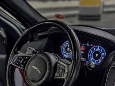 2019 جاكوار اف-بيس اس في ار