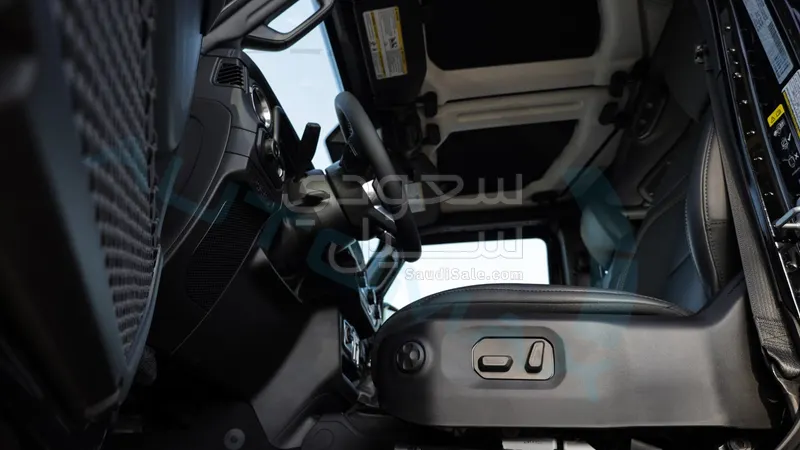 2025 جييب رانجلر صحارى