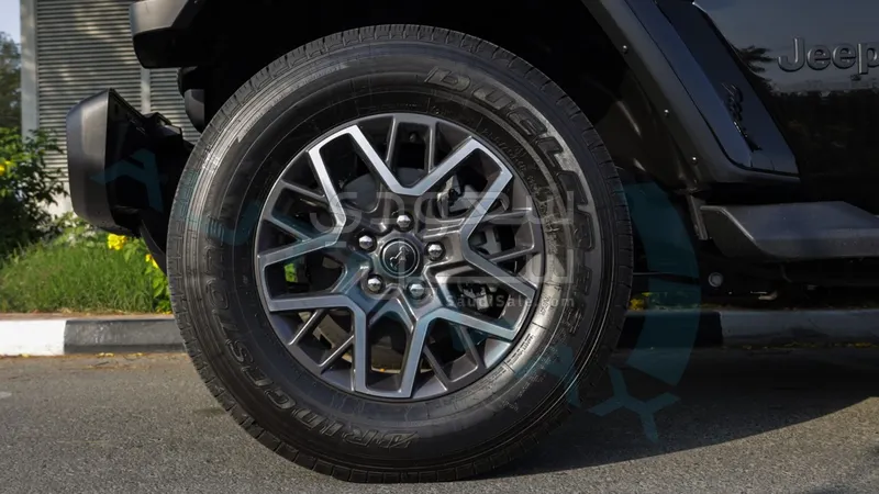 2025 جييب رانجلر صحارى