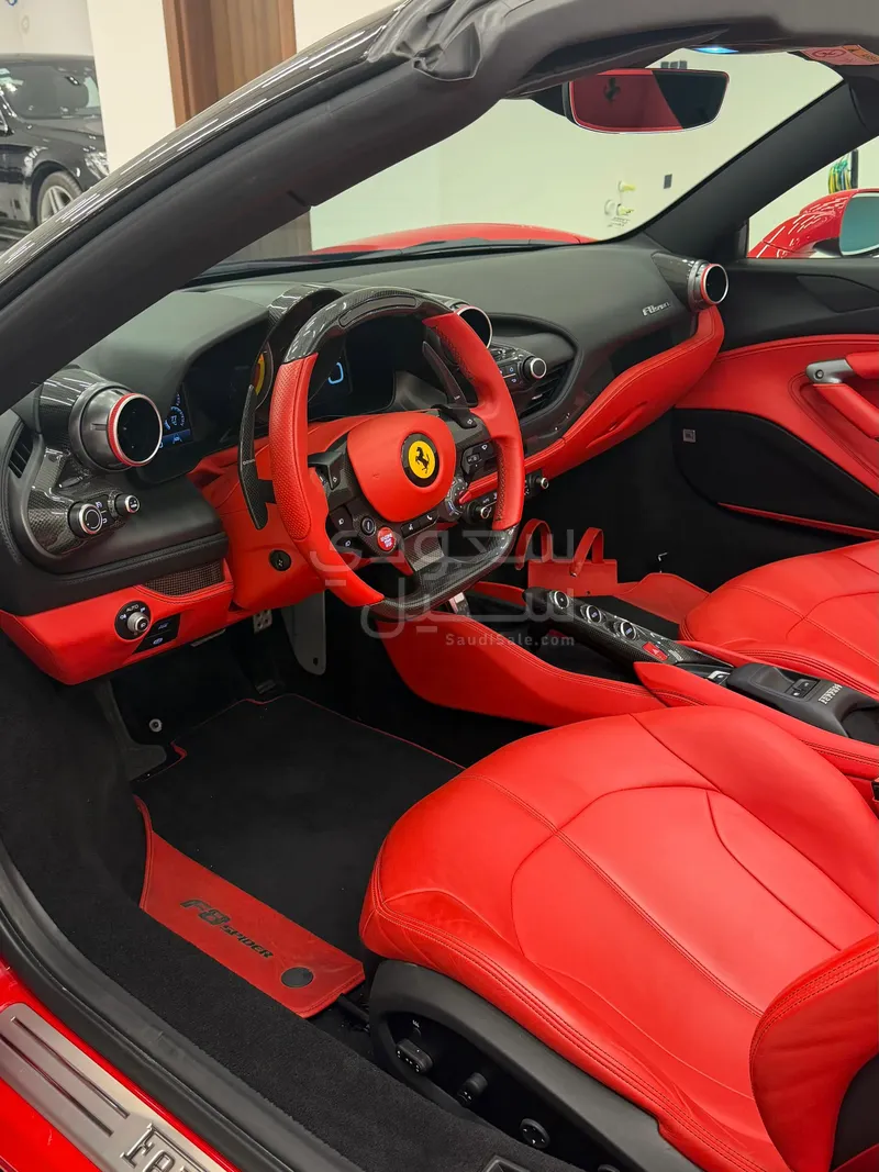 2022 فيراري اف 8 سبايدر