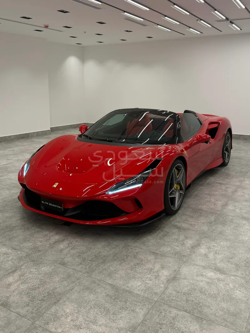 2022 فيراري اف 8 سبايدر