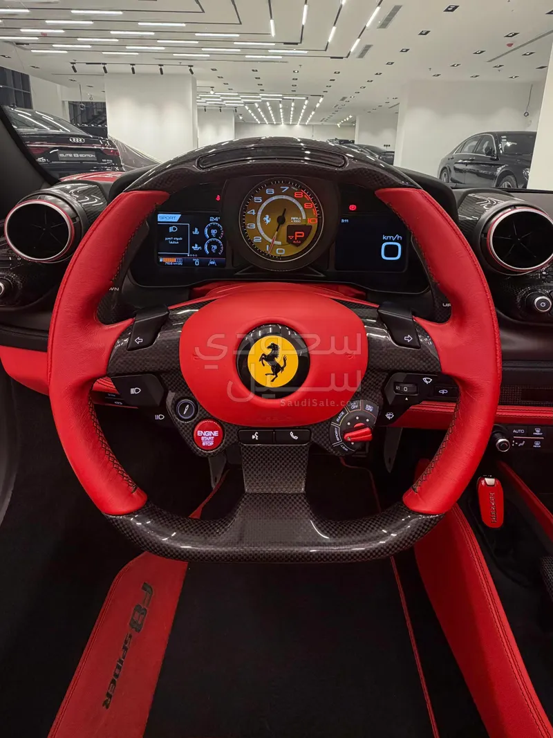 2022 فيراري اف 8 سبايدر