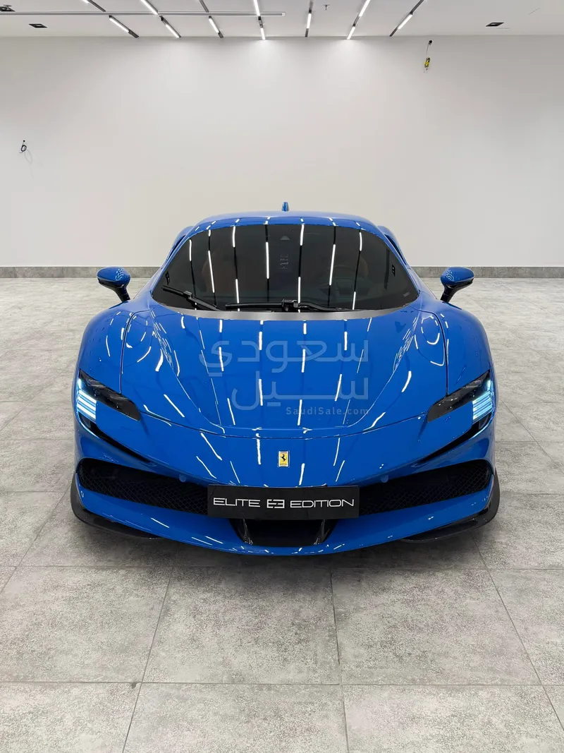2021 فيراري اس اف 90 سترادالي