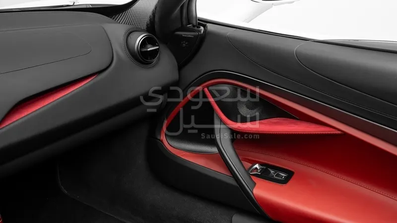 2025 مكلارين إس 750