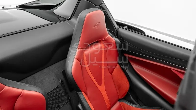 2025 مكلارين إس 750