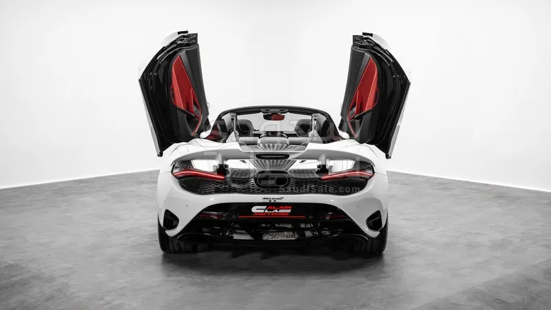2025 مكلارين إس 750