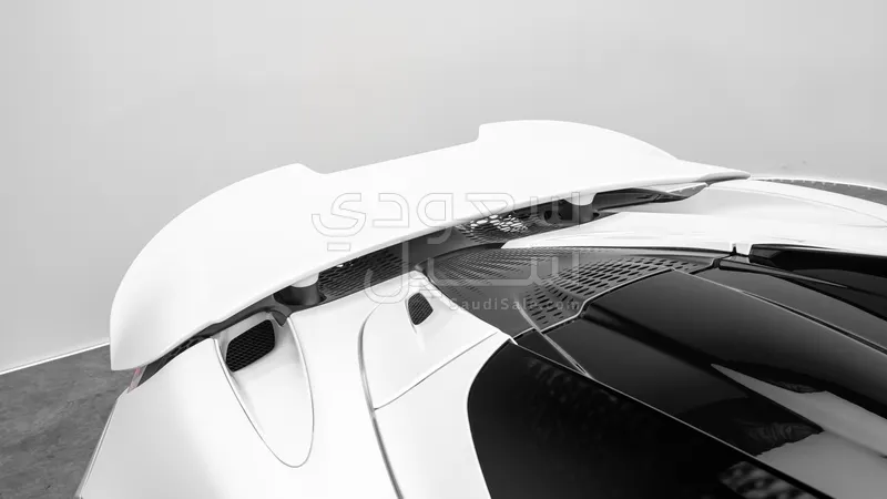 2025 مكلارين إس 750