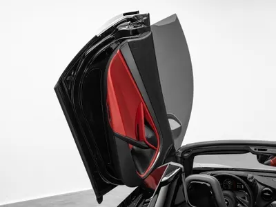 2025 مكلارين إس 750