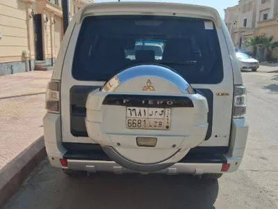 2012 Mitsubishi Pajero