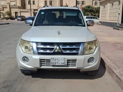 2012 Mitsubishi Pajero