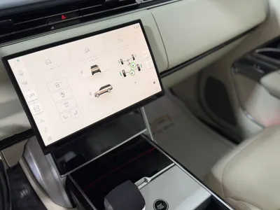 2024 لاند روفر رينج روفر اوتوبيوغرافي