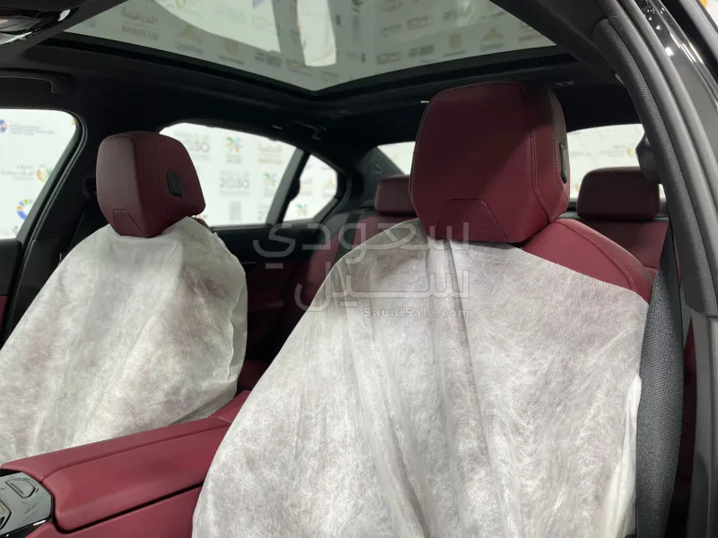 2026 بي ام دبليو الفئة الخامسة 535 أي