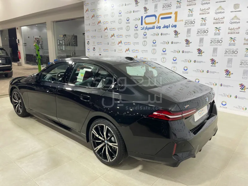 2026 بي ام دبليو الفئة الخامسة 535 أي