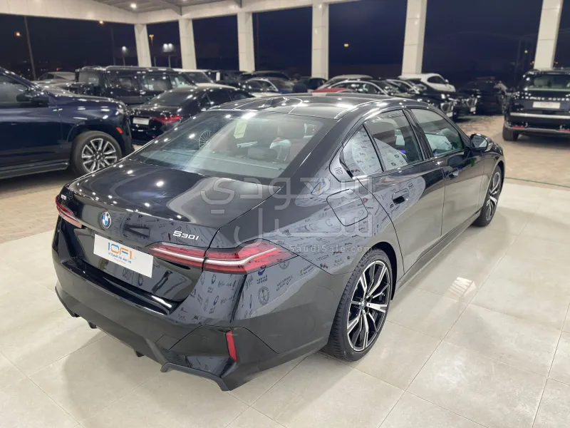 2026 بي ام دبليو الفئة الخامسة 535 أي