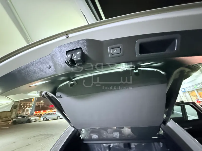 2025 مازدا سي اكس 5 سقنتشر