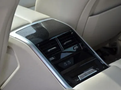 2023 بي ام دبليو الفئة الثامنة 840