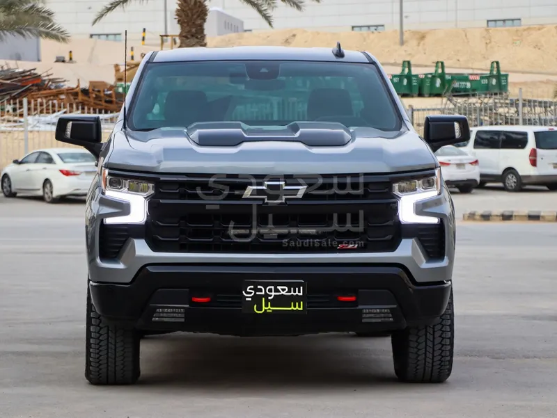 2024 شفروليه سلفرادو زد 71