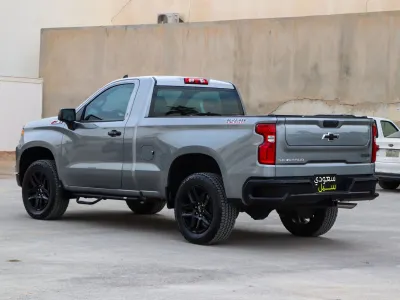 2024 شفروليه سلفرادو زد 71