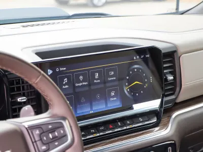 2024 شفروليه سلفرادو زد 71