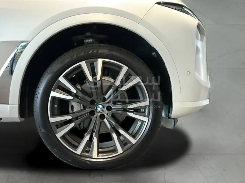 2023 بي ام دبليو الفئة اكس 7