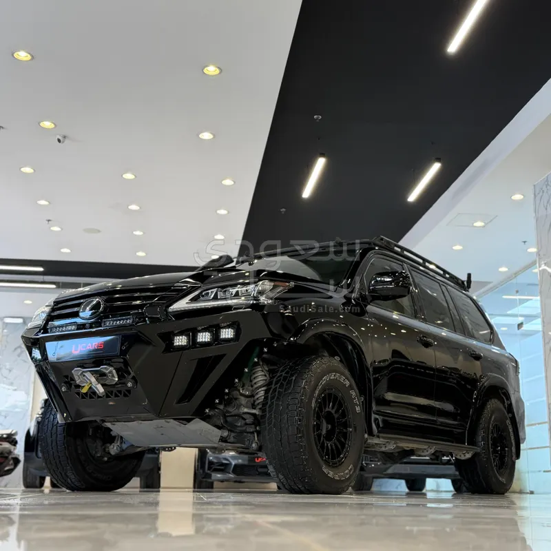 2020 لكزس إل إكس 570