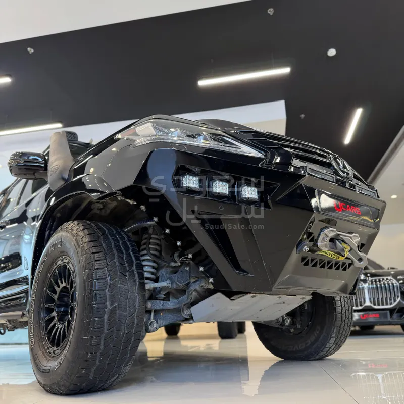 2020 لكزس إل إكس 570