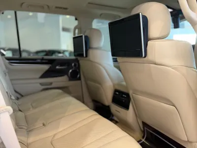 2020 لكزس إل إكس 570