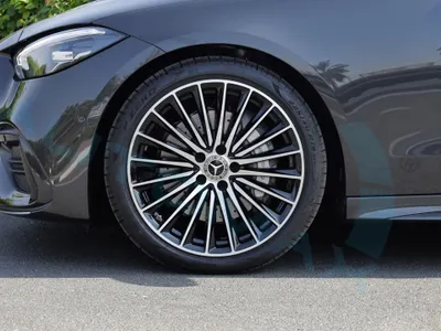 2026 مرسيدس - بنز سي 200 أي إم جي