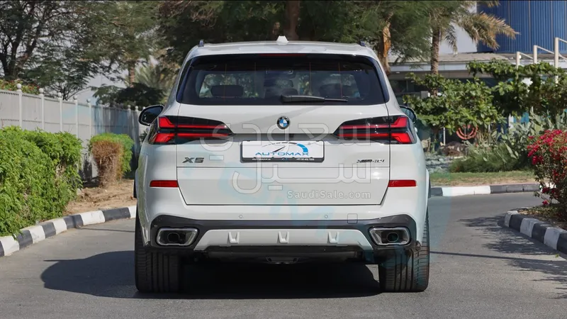 2025 بي ام دبليو الفئة اكس 5 إم كت
