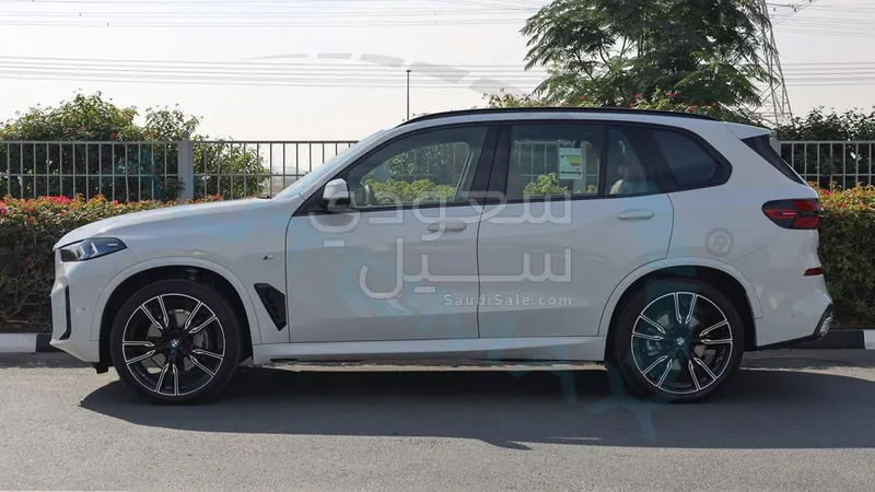 2025 بي ام دبليو الفئة اكس 5 إم كت