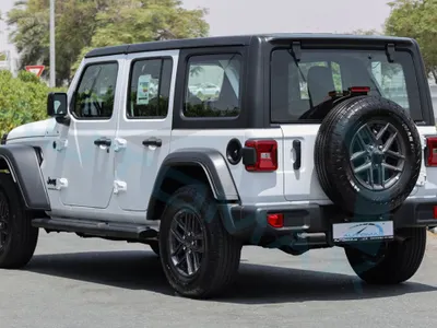 2025 جييب رانجلر سبورت بلس