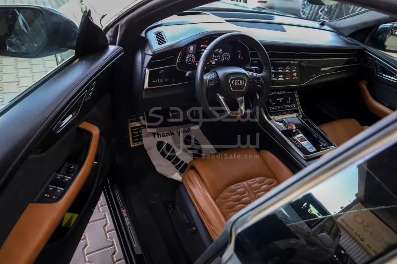 2020 اودي كيو 8 أر إس