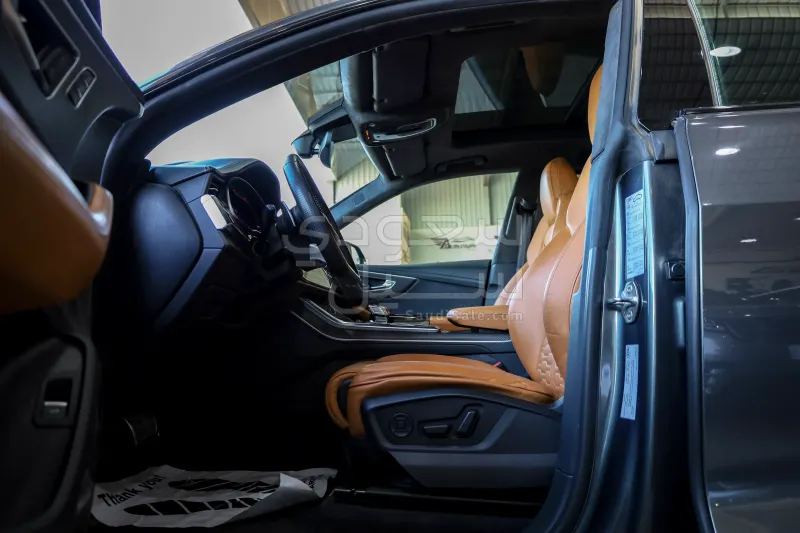 2020 اودي كيو 8 أر إس