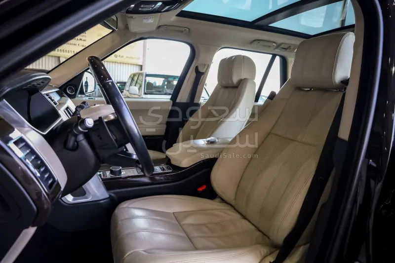 2016 لاند روفر رينج روفر فوج