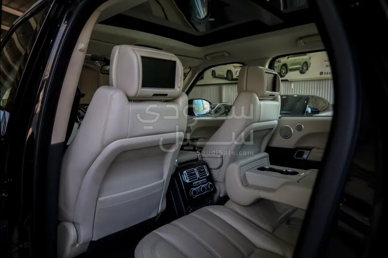 2016 لاند روفر رينج روفر فوج