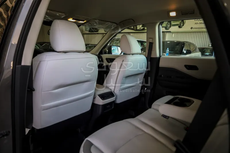 2023 نيسان باثفايندر