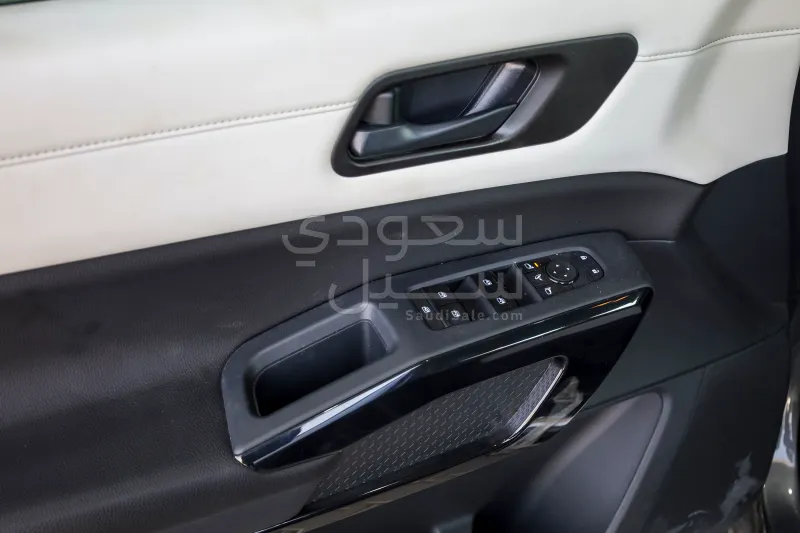 2023 نيسان باثفايندر