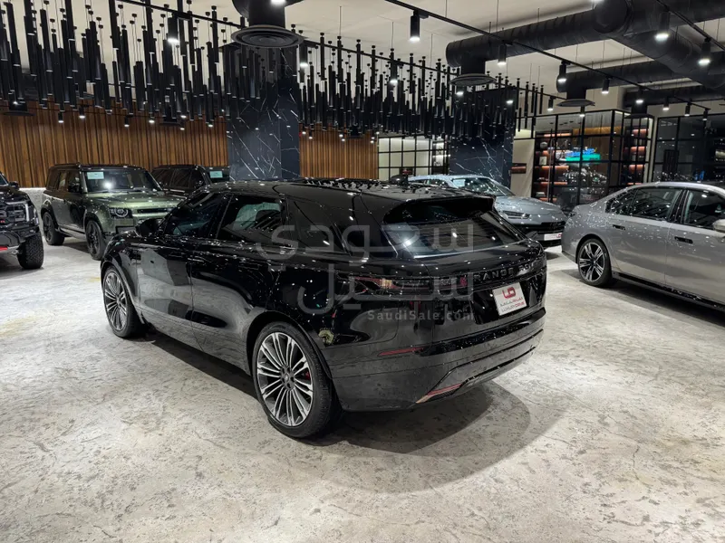 2025 لاند روفر رينج روفر فيلار فيلار