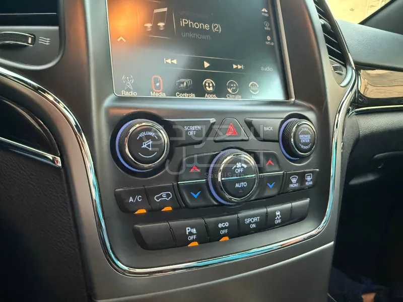 2017 جييب جراند شيروكي تريل هوك