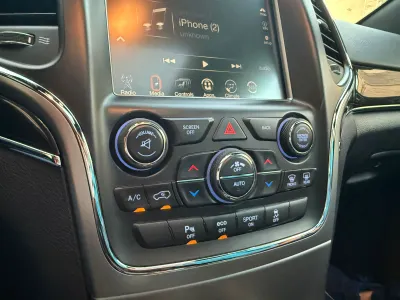 2017 جييب جراند شيروكي تريل هوك