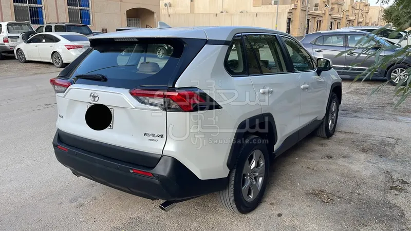 2023 تويوتا راف 4