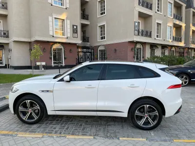 2020 جاكوار اف-بيس ار سبورت