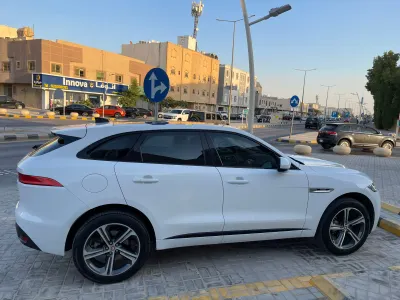 2020 جاكوار اف-بيس ار سبورت