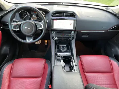 2020 جاكوار اف-بيس ار سبورت