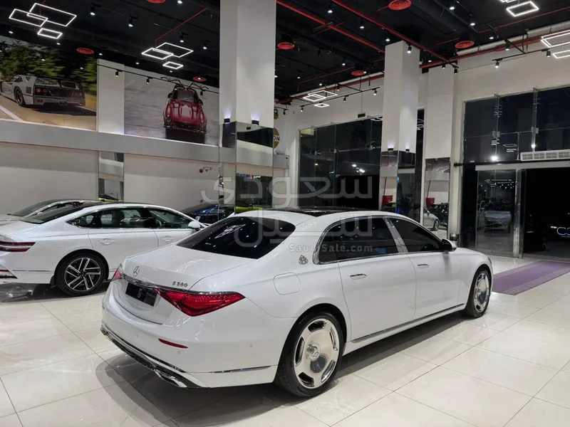 2024 مرسيدس - بنز إس 580 مايباخ