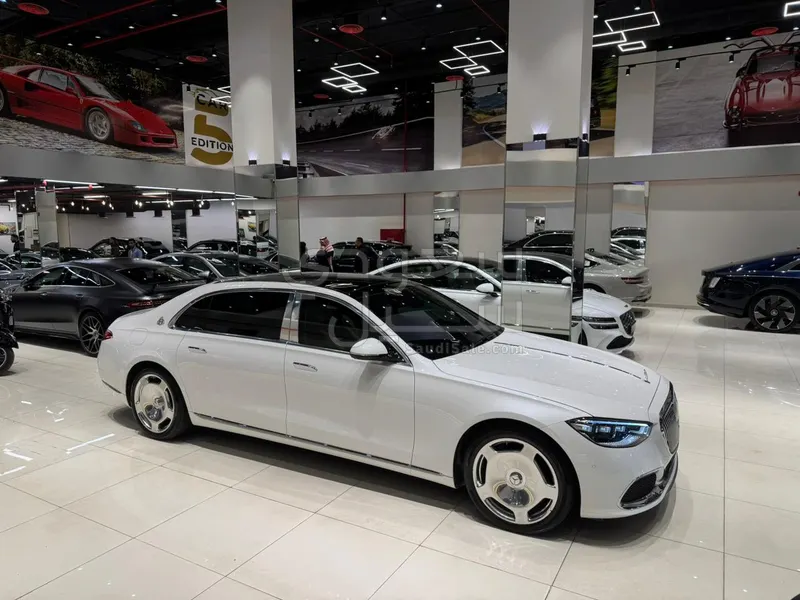 2024 مرسيدس - بنز إس 580 مايباخ