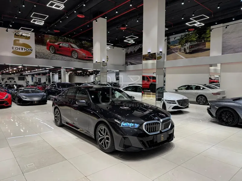 2024 بي ام دبليو الفئة الخامسة 520 أي إم كت