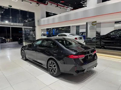 2024 بي ام دبليو الفئة الخامسة 520 أي إم كت