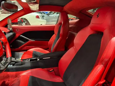 2016 فيراري اف 12