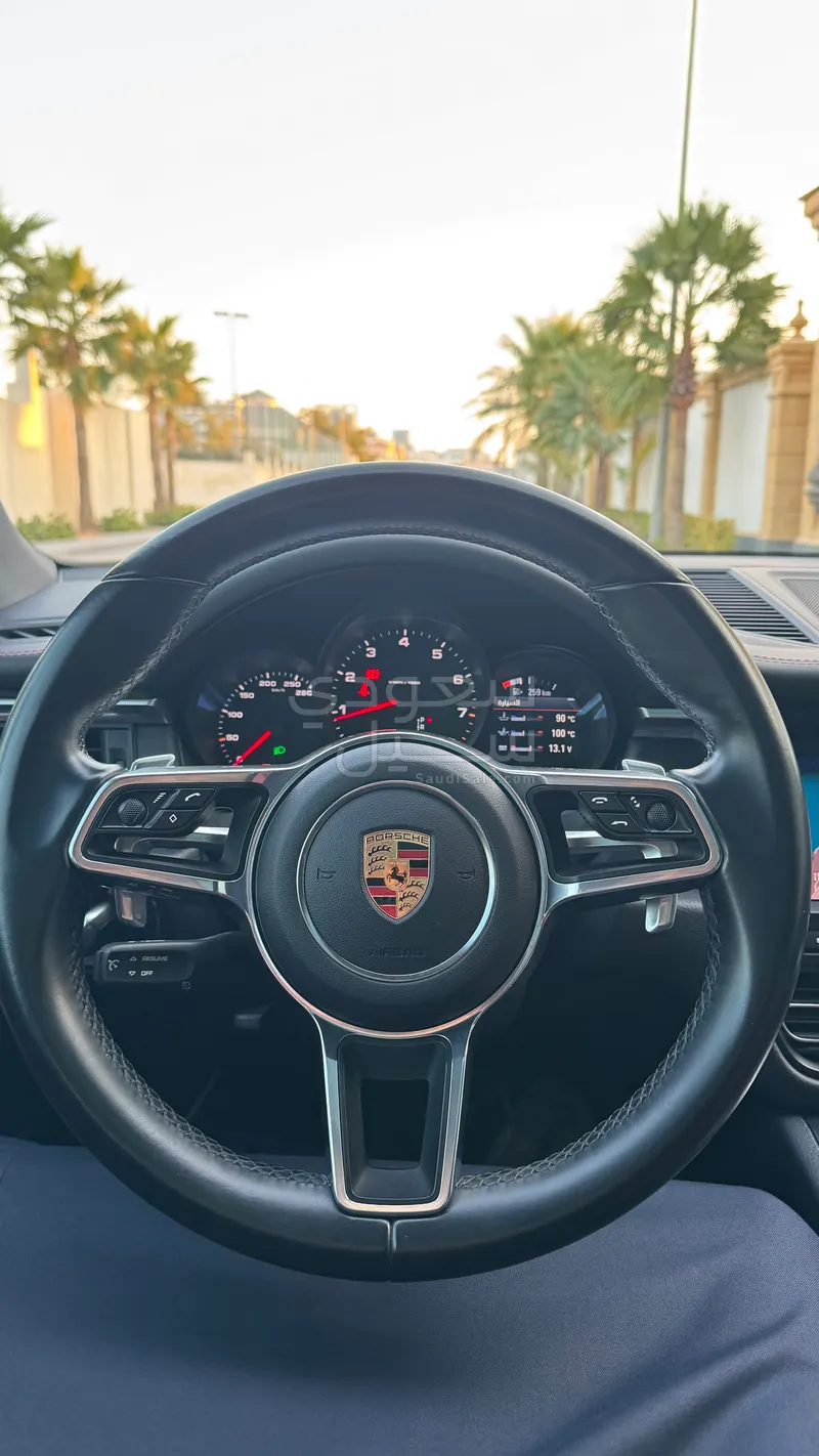 2020 بورش ماكان